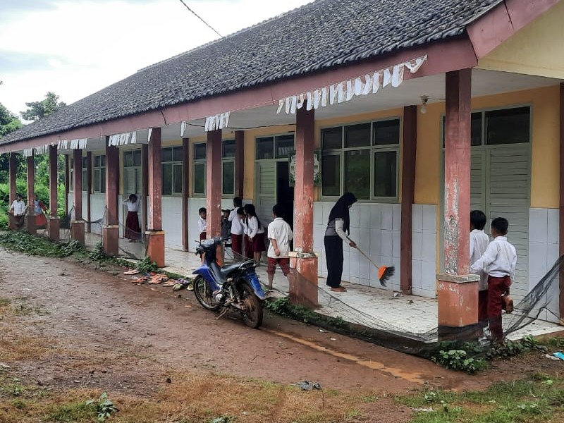 LAPORAN KEADAAN SEKOLAH SETELAH HUJAN LEBAT